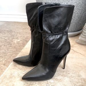 VIA SPIGA Black leather size 9.5M heeled bootie
